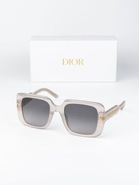 Dior Women Sunglasses Beige Gradient Oversized Square DIORSIGNATURE S11I 78A1
